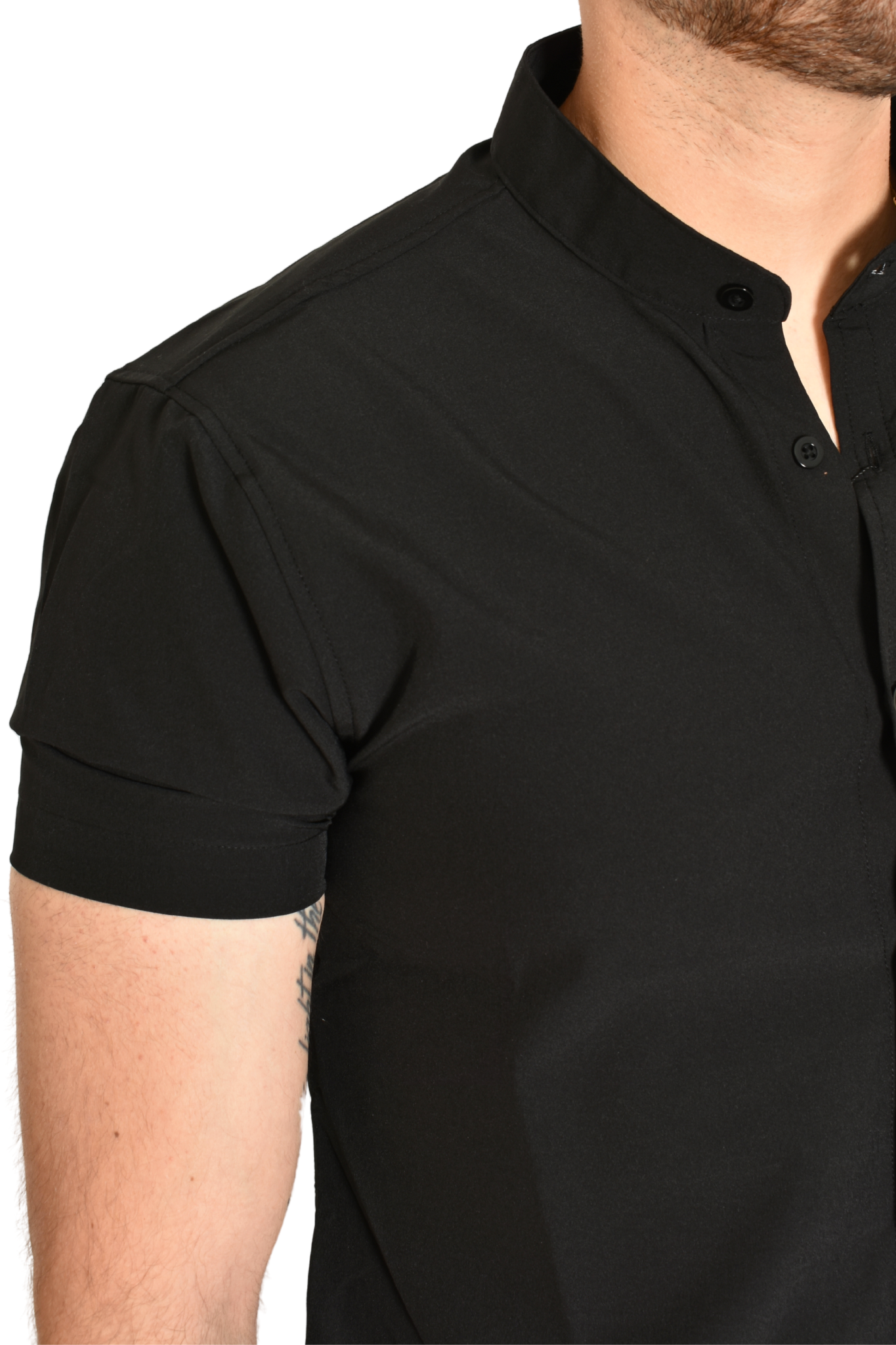 Camisa Negra Cuello Tipo Mao Antifluidos M.C