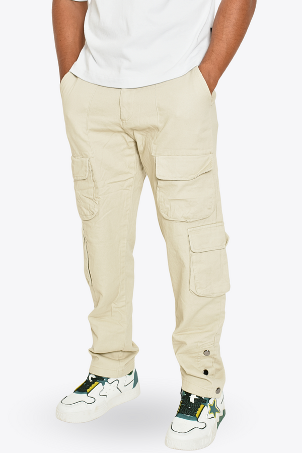 Pantalón Cargo Estilo Gabardina Detalle Botones Beige