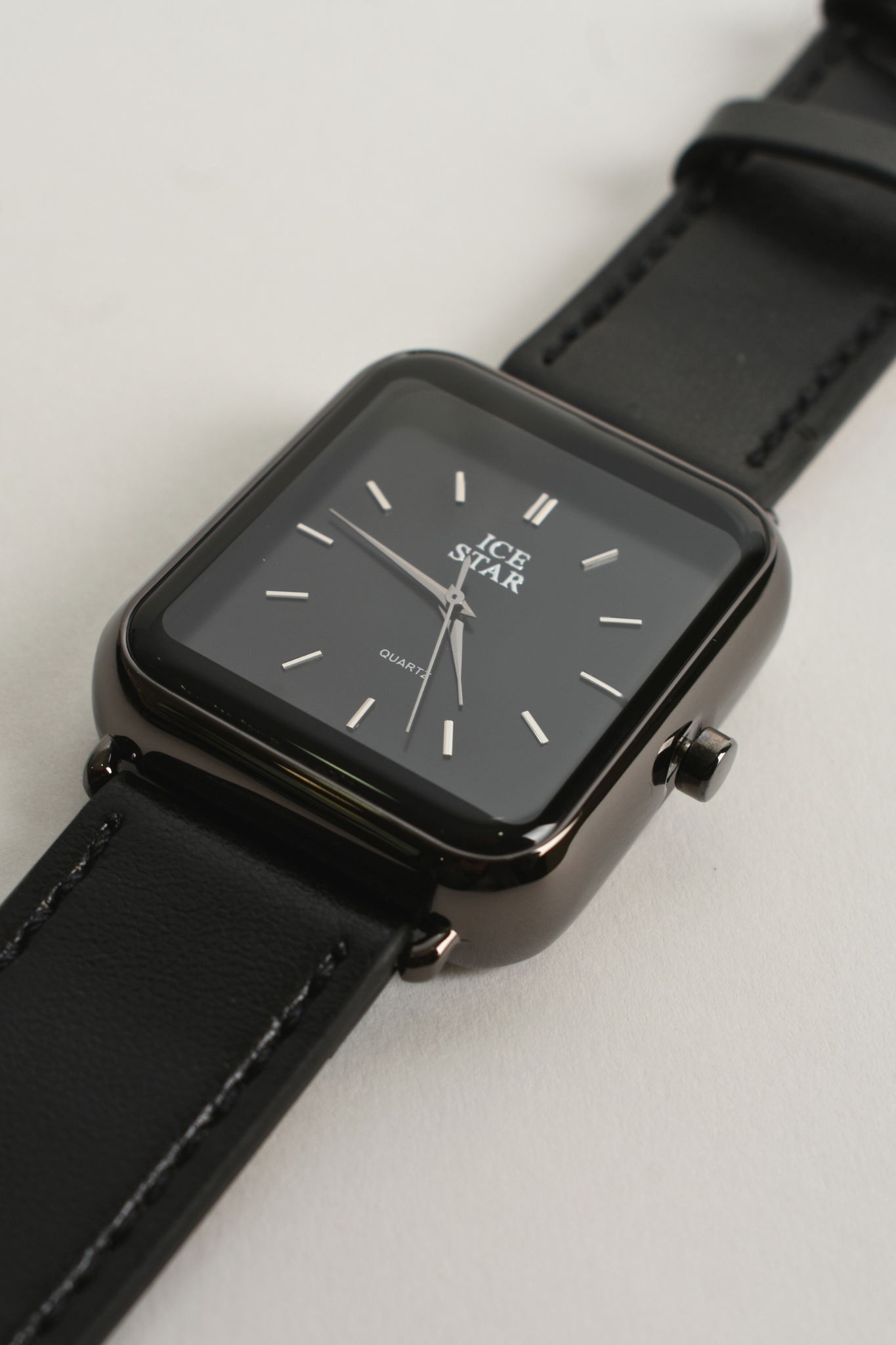 Reloj Premium Cuadrado Total Negro