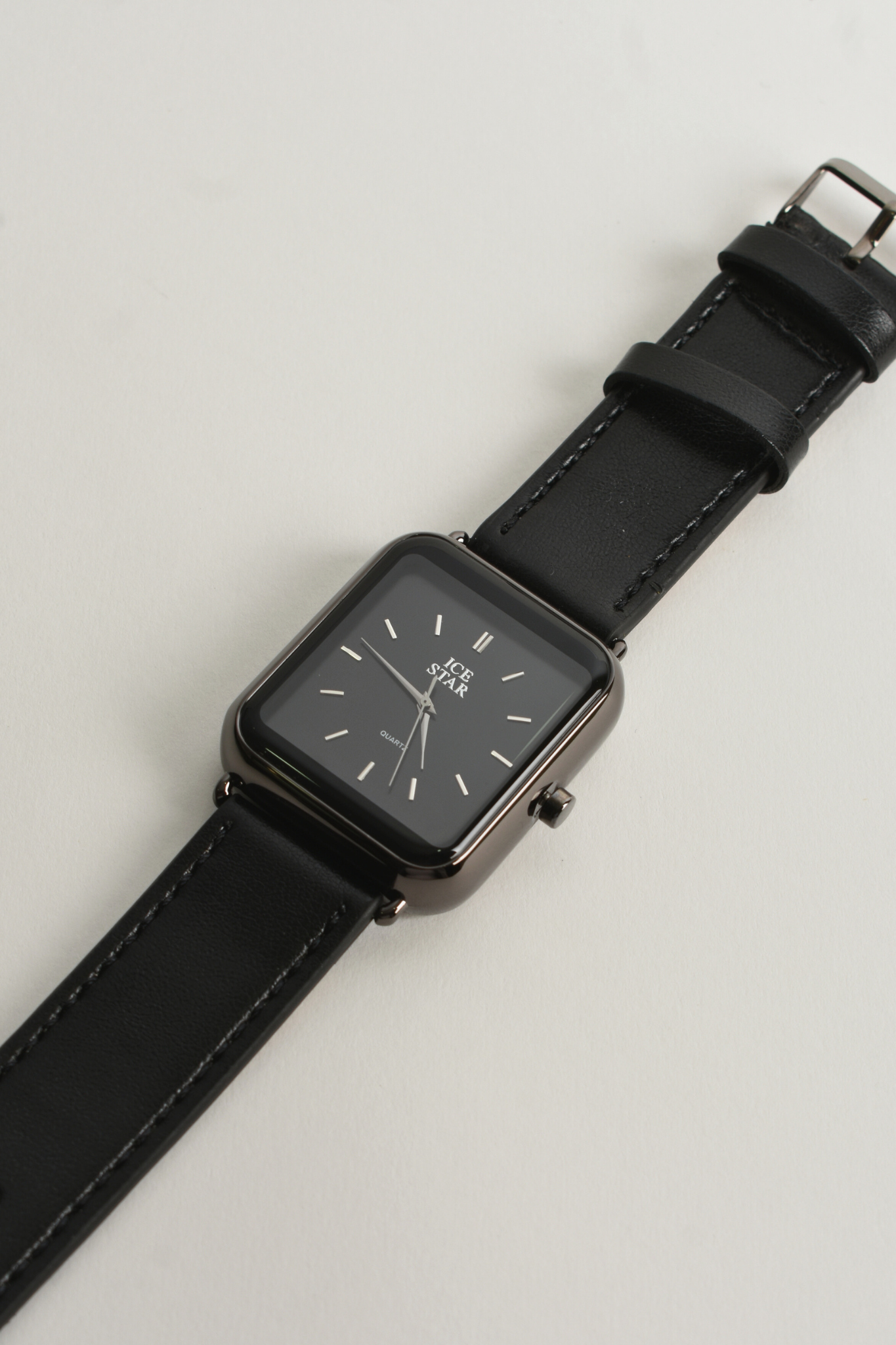 Reloj Premium Cuadrado Total Negro