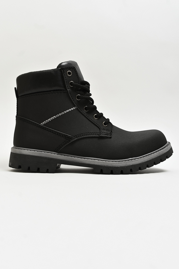 Bota Urbana Negra Matte