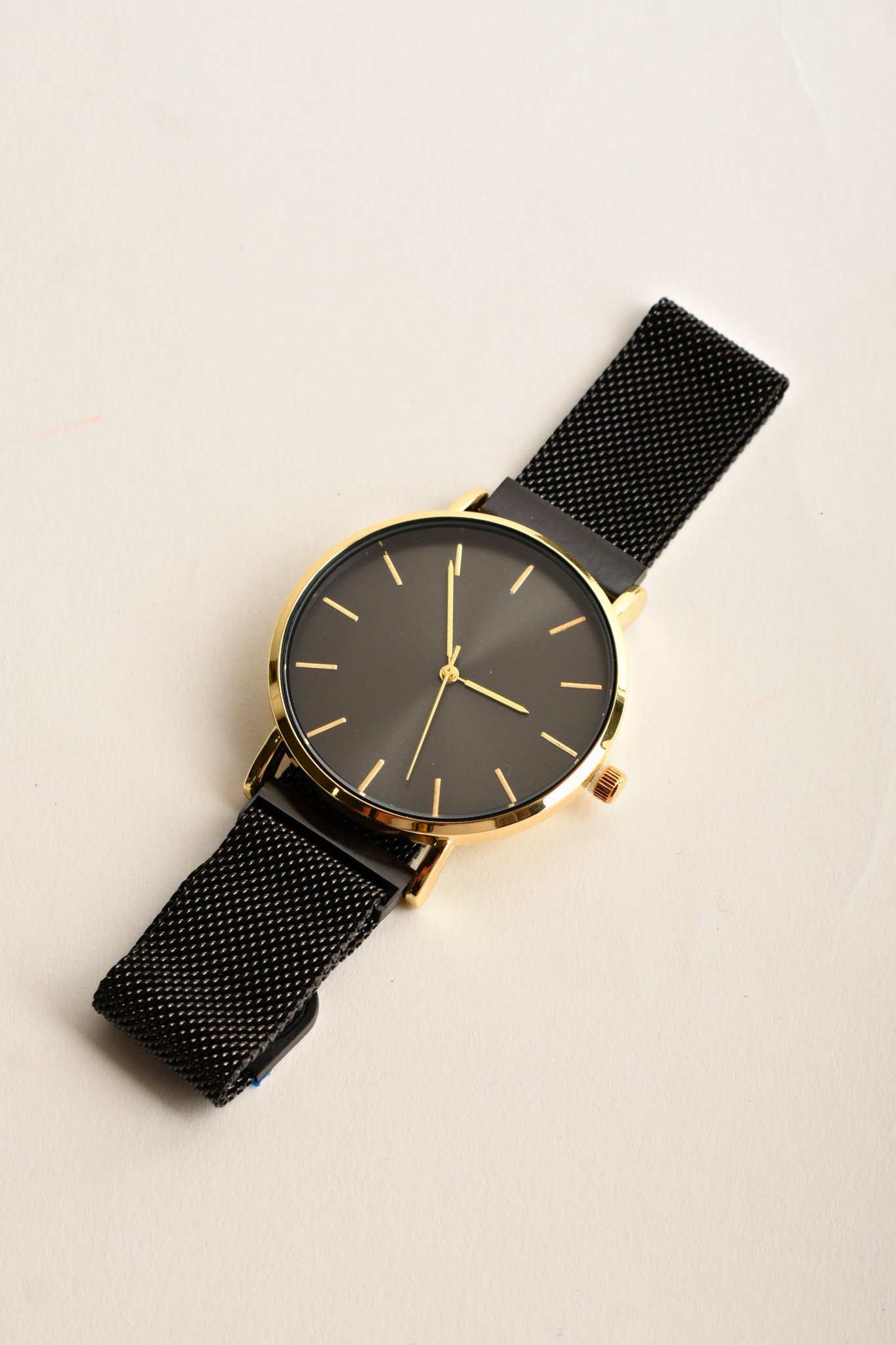 Reloj Negro/Dorado Metal