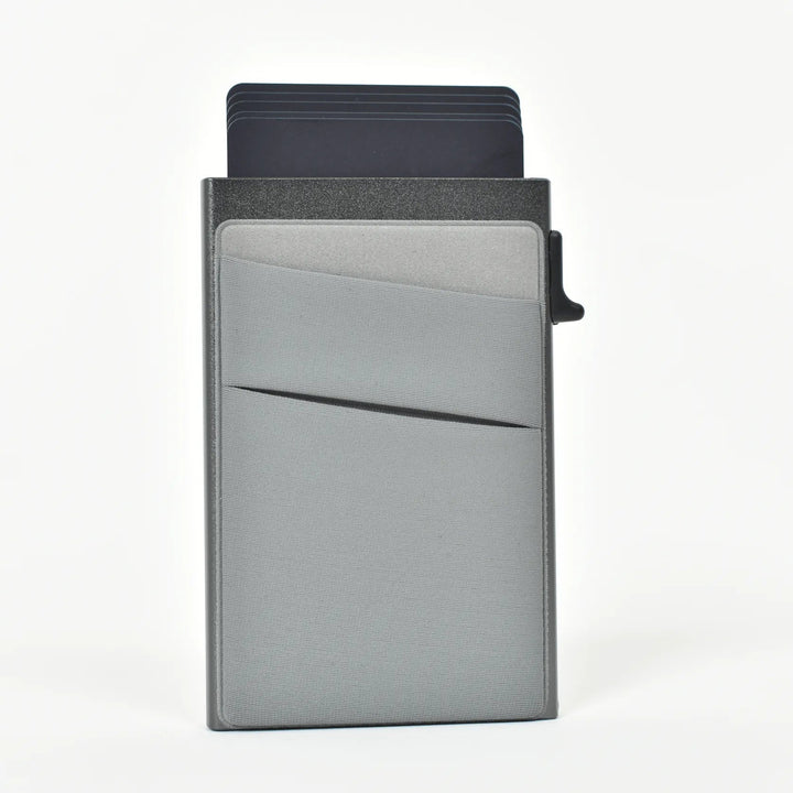 Tarjetero Minimalista Gris Moller Vista Frontal