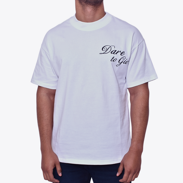 Playera Dare to Give Oversize Blanca