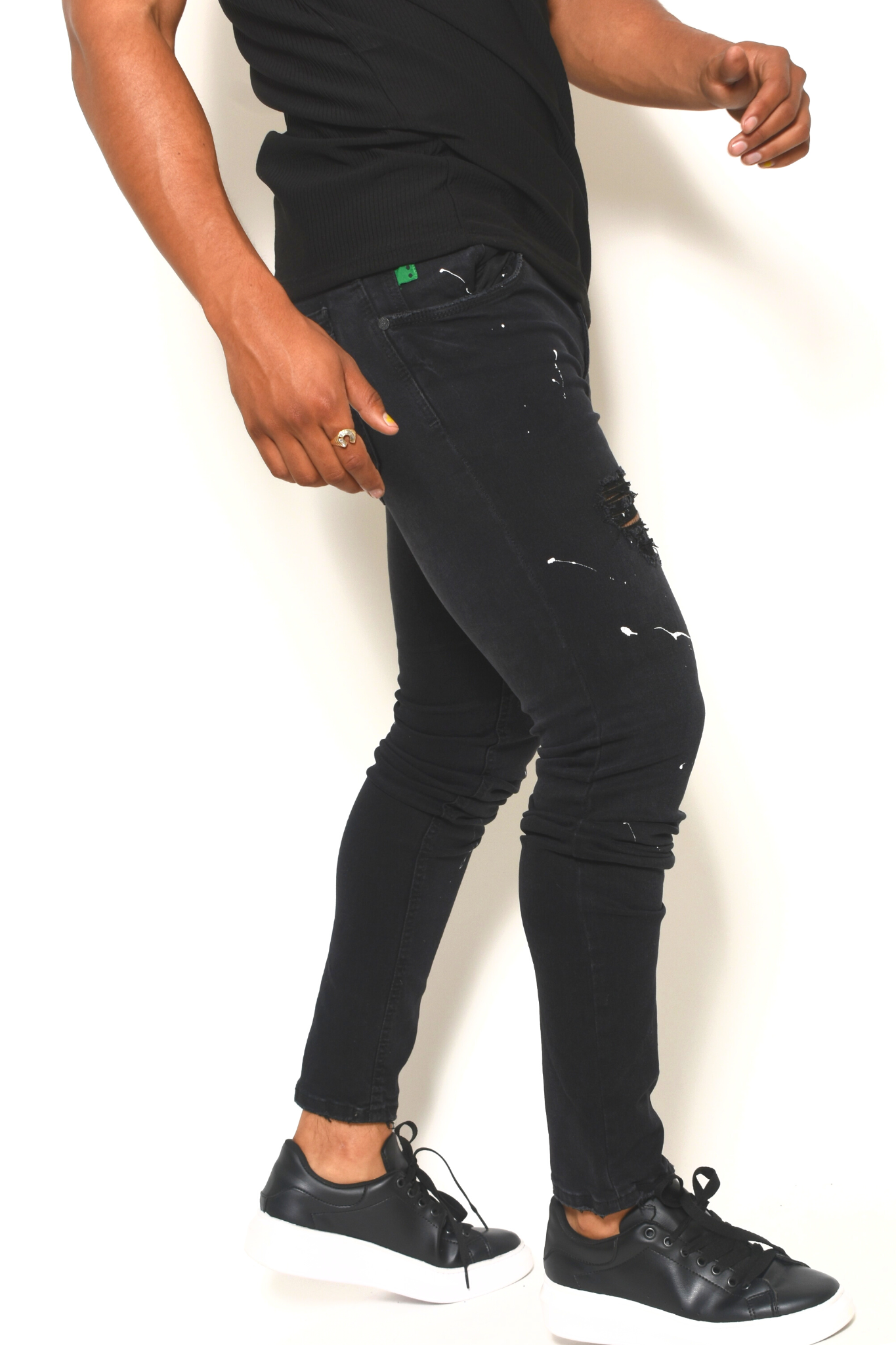 Pantalón de Mezclilla Negro Pintura / Rasgado Premium TPS