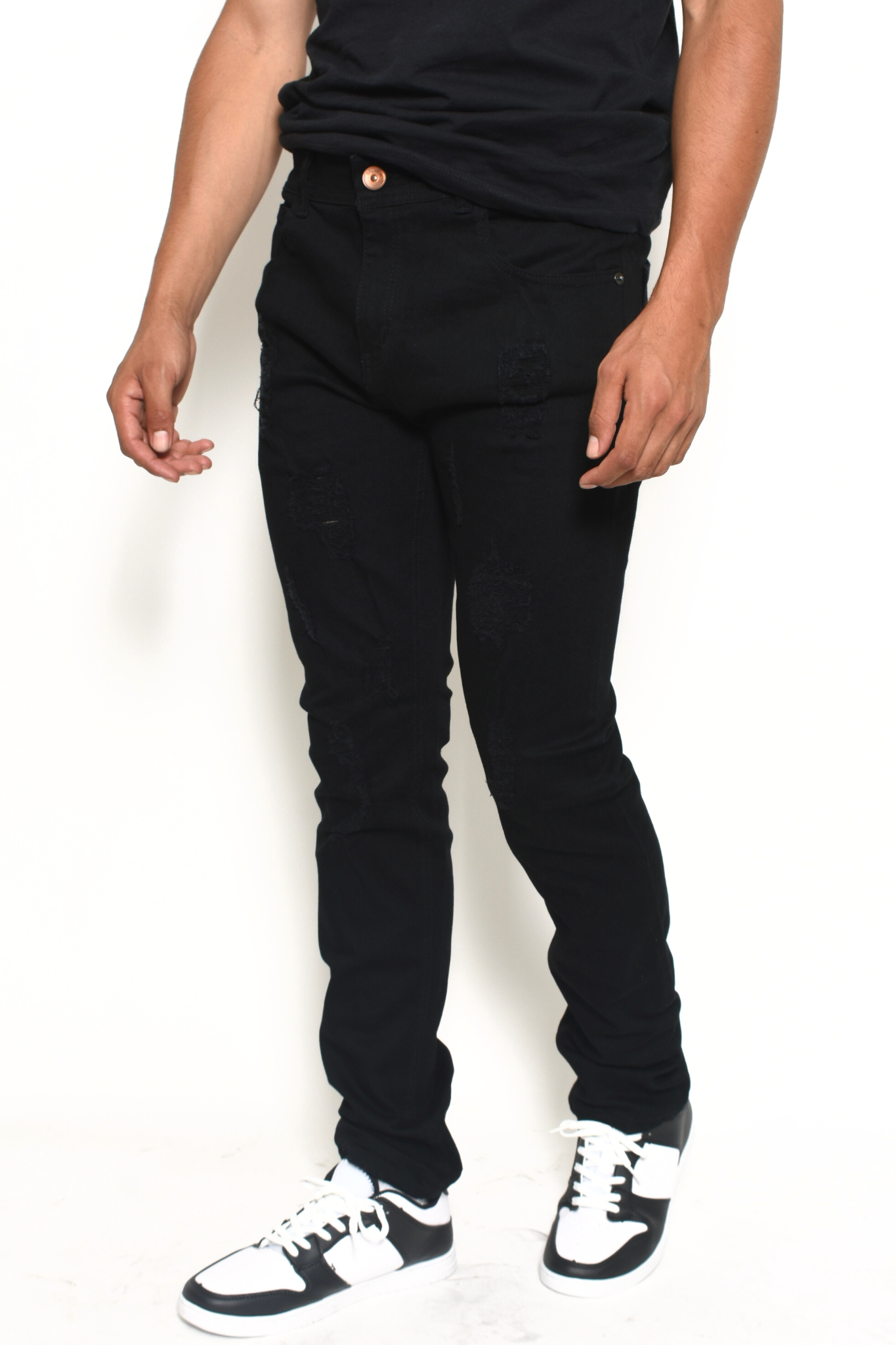 Pantalón de Mezclilla Negro Premium Moller Rasgado