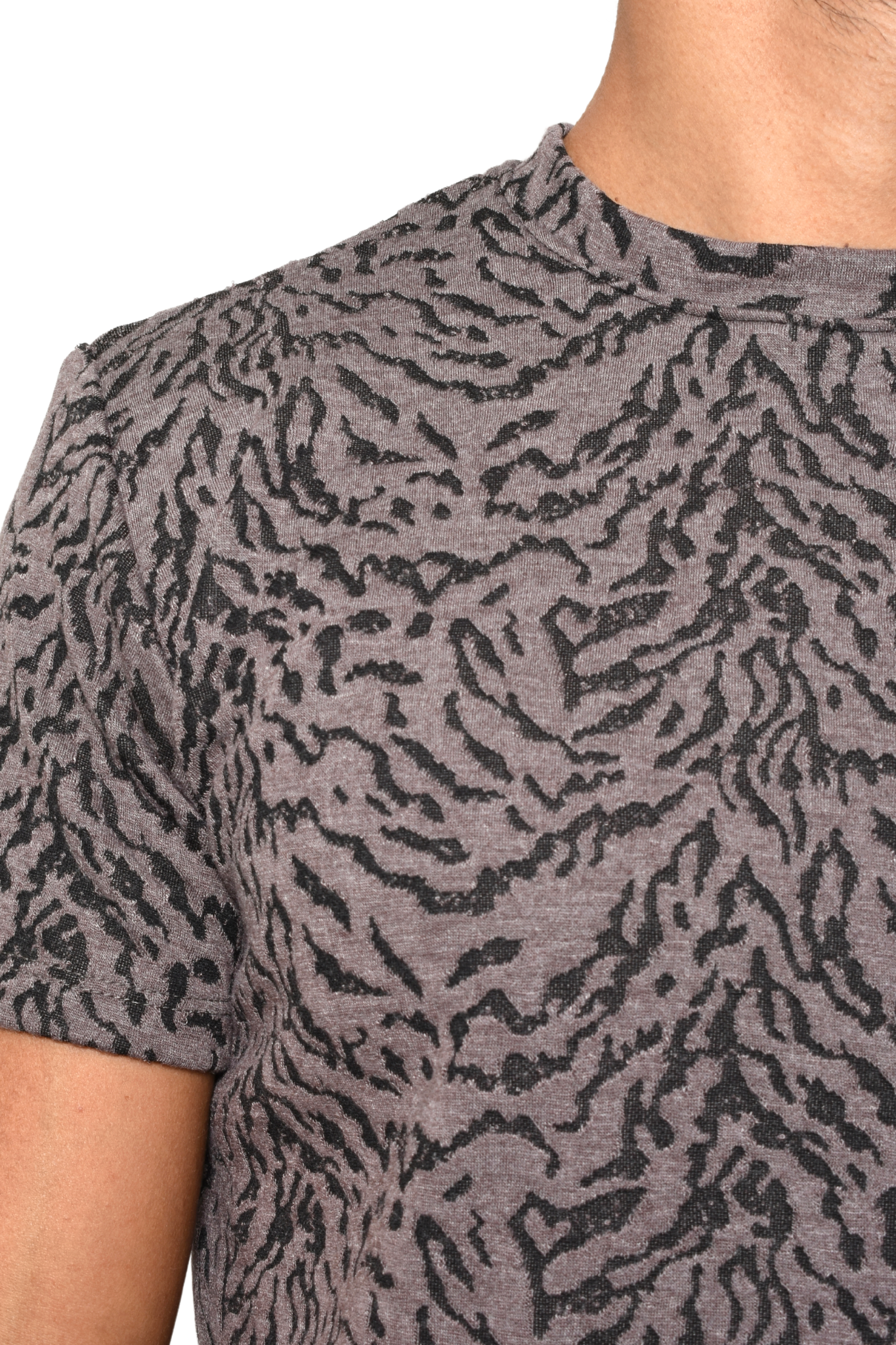 Playera Café Estampado Animal Print Negro